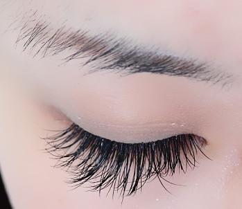 睫毛种植手术过程复杂吗？需要做多长时间？